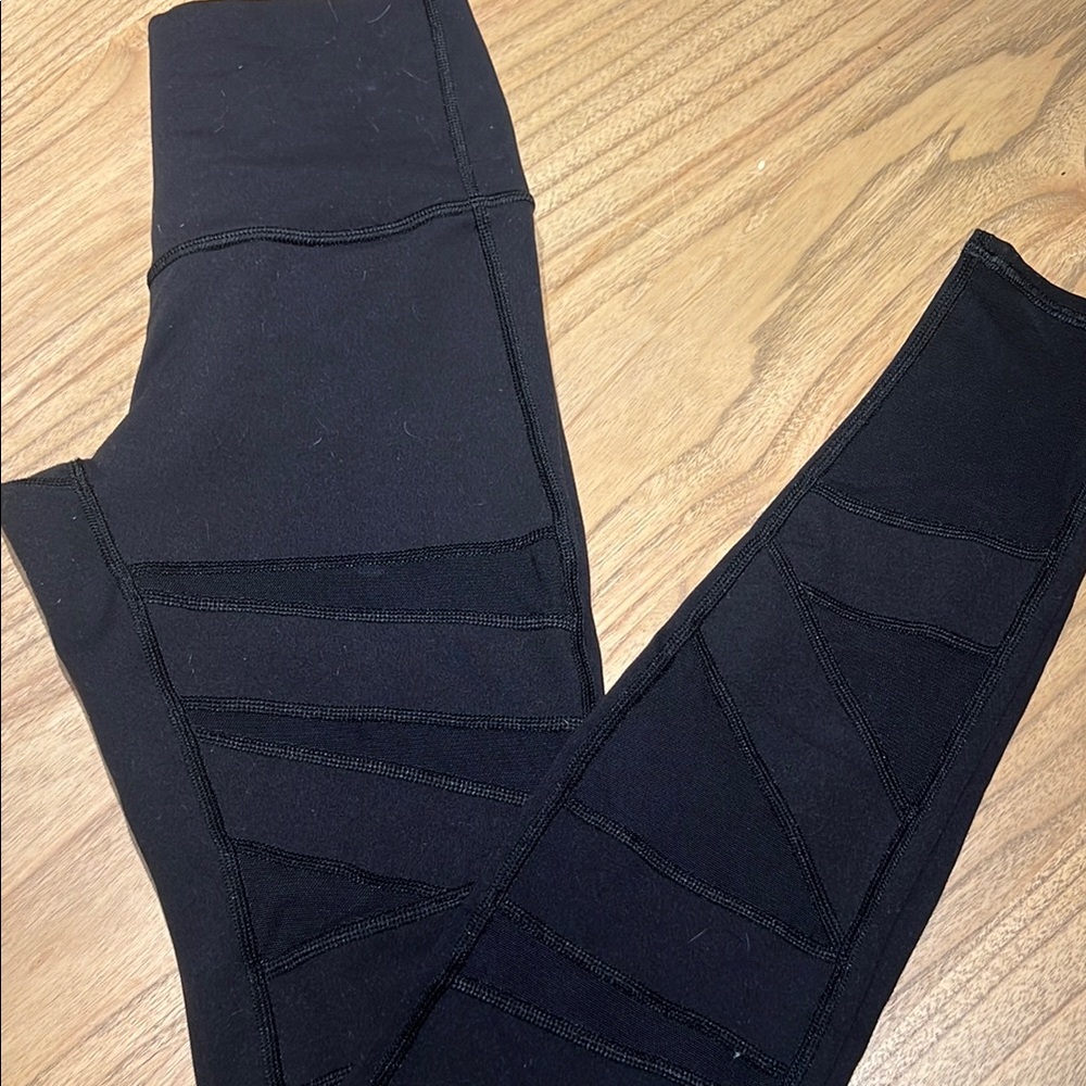 Lululemon Athletica Black Leggings with Geometric Design